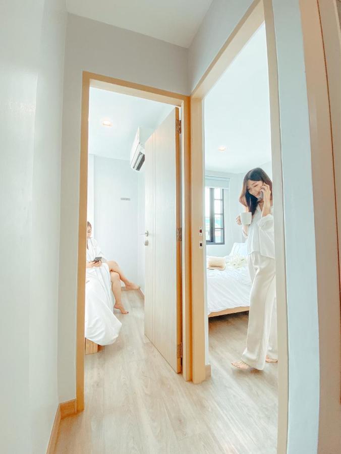 Yakthai Poshtel Bangkok Bagian luar foto