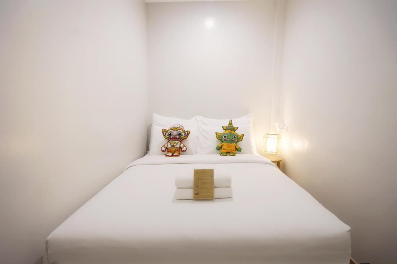 Yakthai Poshtel Bangkok Bagian luar foto